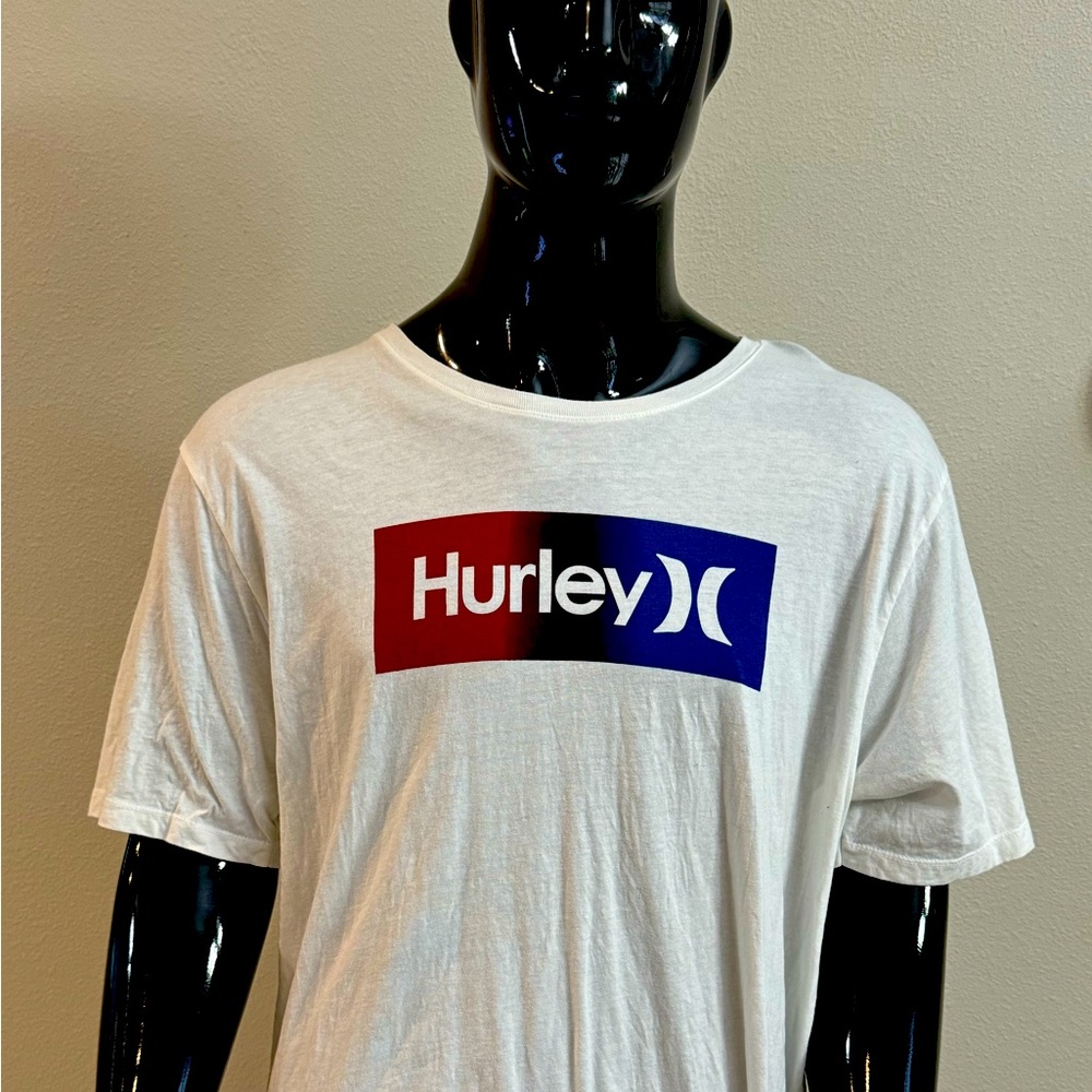 Hurley t-shirt